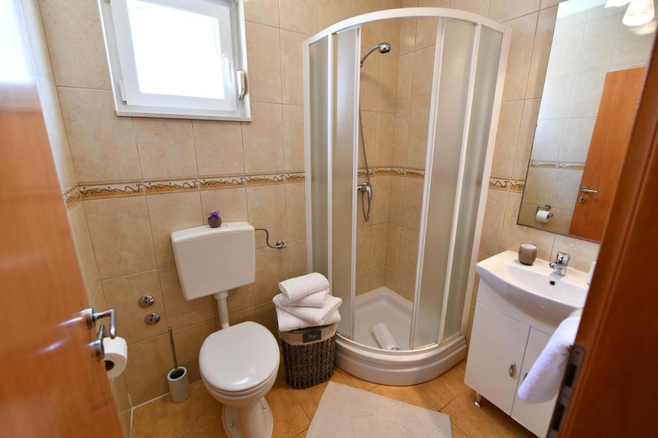 Apartments Vila Miranda Vodice Exterior foto
