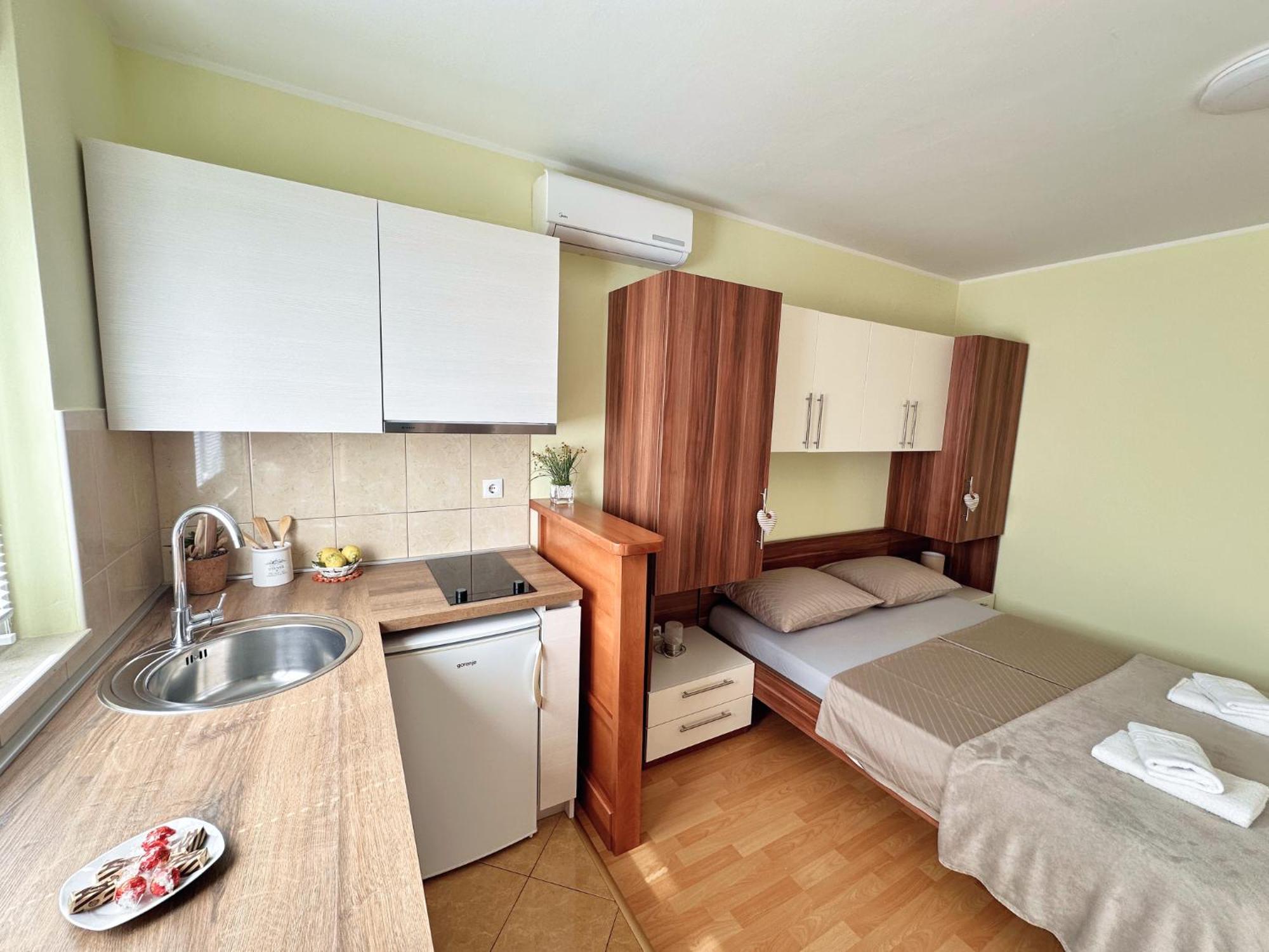 Apartments Vila Miranda Vodice Exterior foto