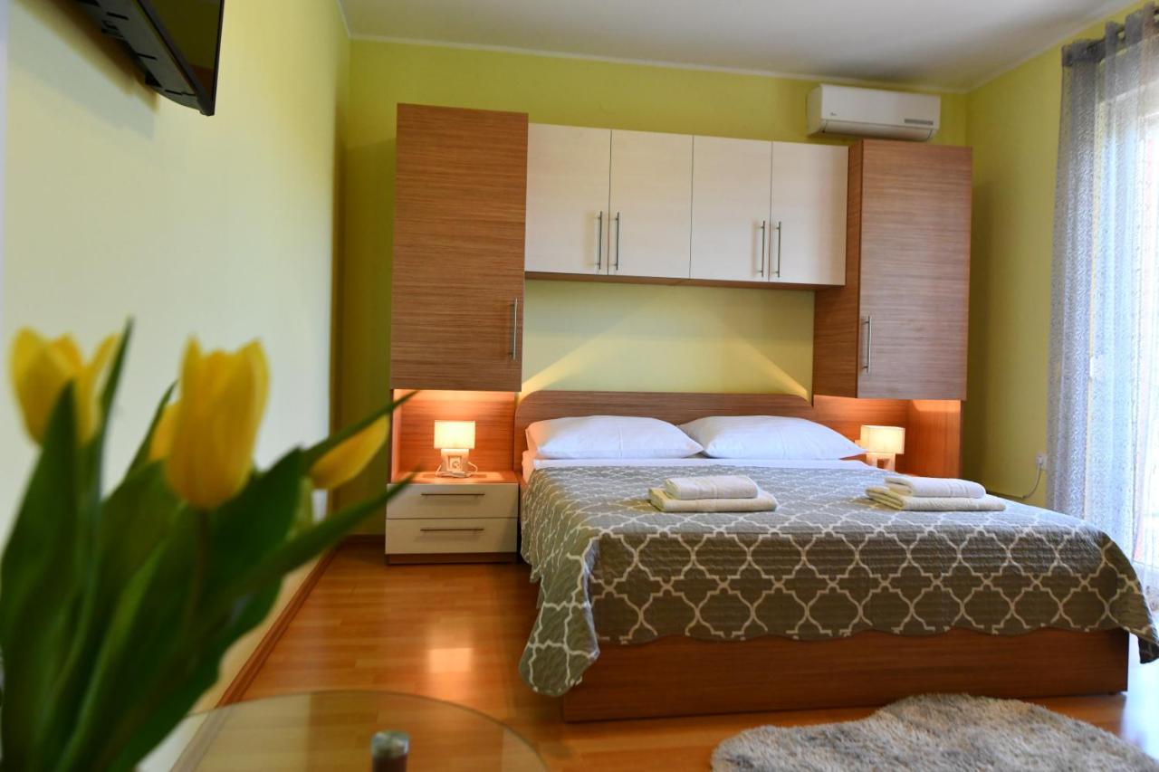 Apartments Vila Miranda Vodice Exterior foto