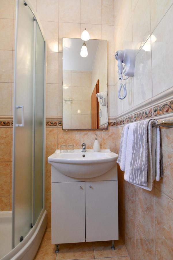 Apartments Vila Miranda Vodice Exterior foto