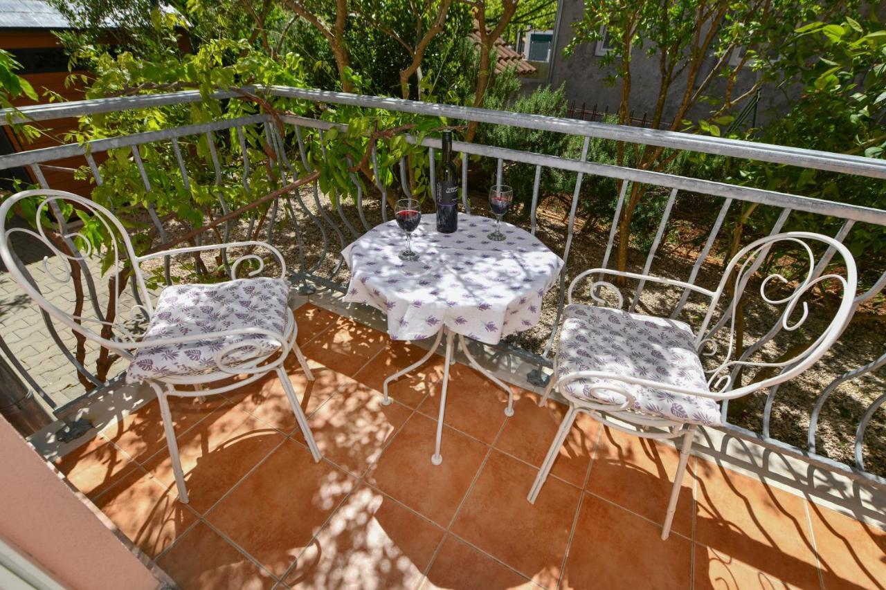 Apartments Vila Miranda Vodice Exterior foto