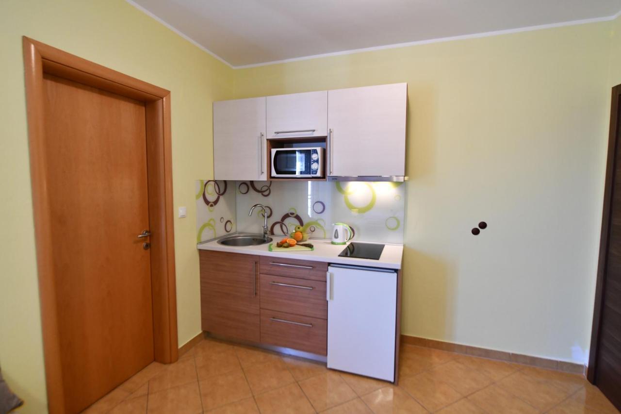 Apartments Vila Miranda Vodice Exterior foto